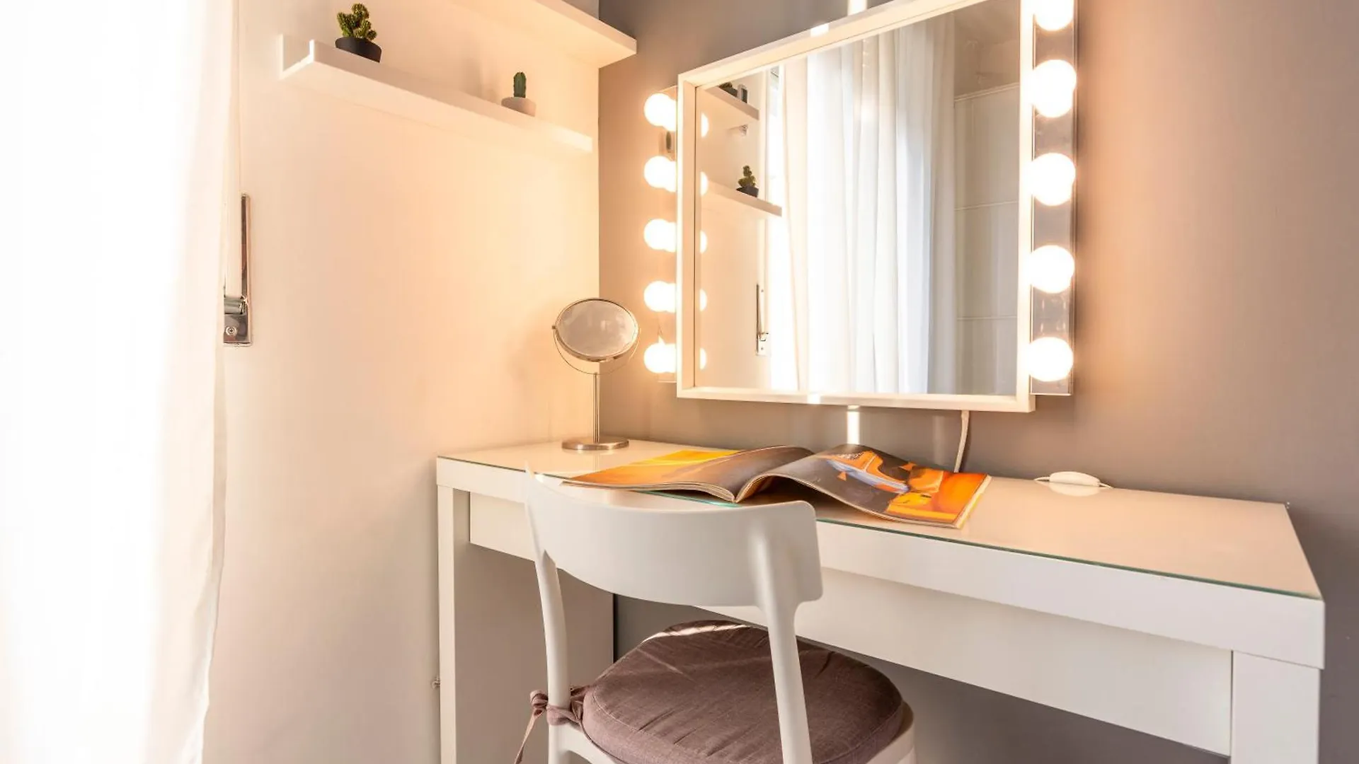 Suite Gioia • Vicino Stazione Centrale E Metro Milan 0*,  Italy
